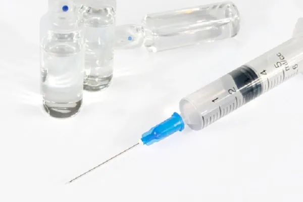Vaccino contro il cancro, risultati positivi anche contro l’HPV