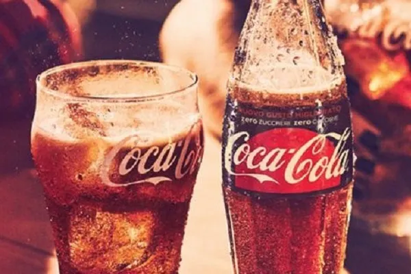 Coca Cola alza i prezzi, ecco perché