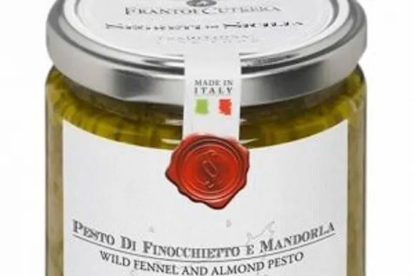 Sospetto botulino, ritirato pesto di finocchietto e mandorle