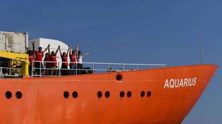 Nave Aquarius: l’odissea continua, l’Italia rifiuta di accoglierla