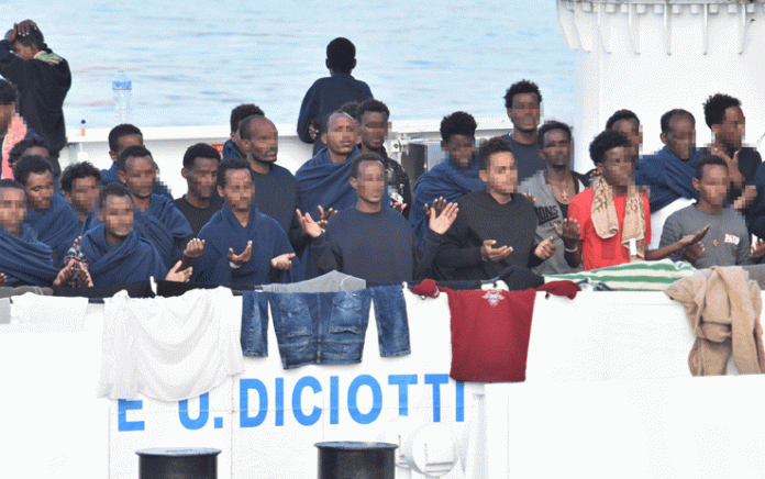 Sciopero della fame su Nave Diciotti, ma Salvini non cambia idea