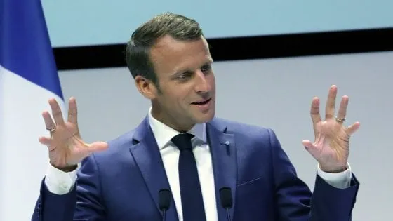 Macron è l’anti-Salvini, ma il ministro lo accusa di ipocrisia