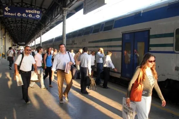 Razzismo: messaggio contro gli zingari sul treno