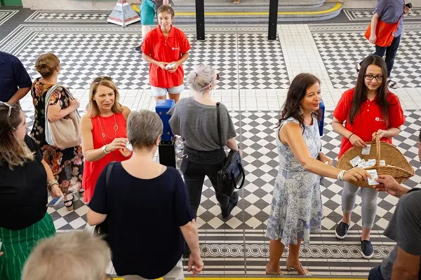 Vienna, deodorante gratis nel metrò