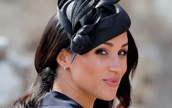 I primi cento giorni a corte di Meghan Markle. La duchessa tra gaffe e fuori programma