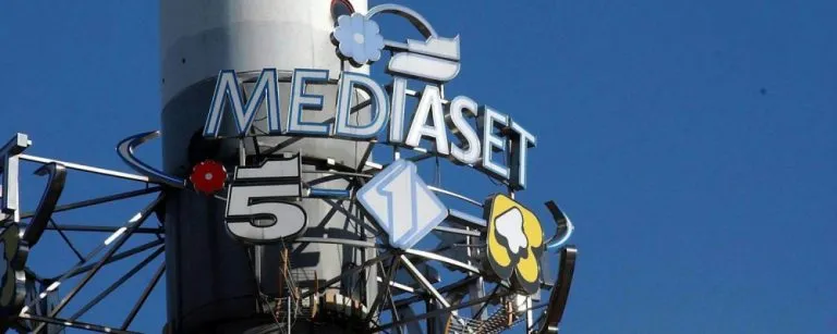 Mediaset acquista il 100% di Radio Montecarlo