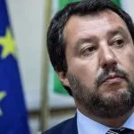 Lega: Salvini non cambierà né nome né simbolo in base alla sentenza