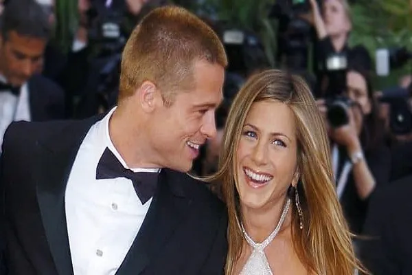 Brad Pitt e Jennifer Aniston tornano insieme, la vacanza al lago di Como