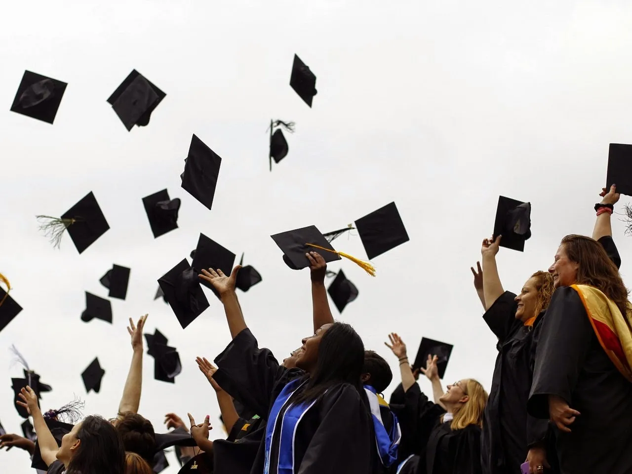 Laurea e titoli di studio: oggi inutili per  il mondo del lavoro