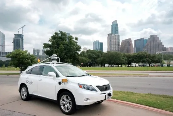 Apple Car tamponata in California. Danni per la macchina autonoma