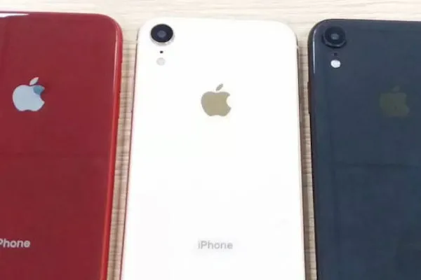 Nuovi iPhone 2018: il più economico si chiamerà XC