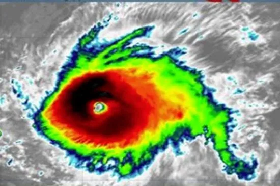 Gli Stati Uniti si preparano per l’uragano Florence. Massima è l’allerta