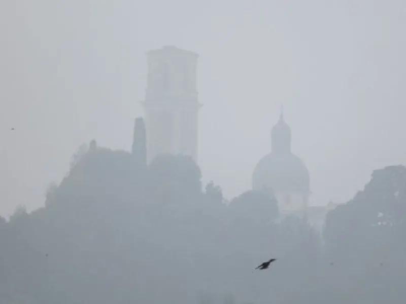 Vicenza, muro di nebbia a Valdastico: tre incidenti e un morto
