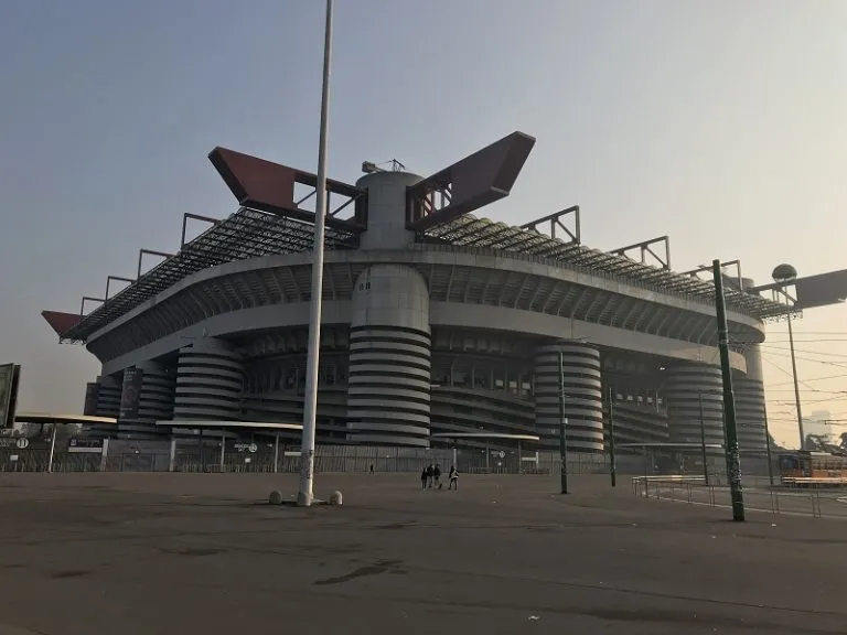 San Siro, nuovo stadio per Milan e Inter o ristrutturazione? Le ipotesi