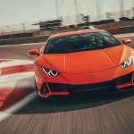 Coronavirus: Lamborghini interrompe la produzione per prevenzione