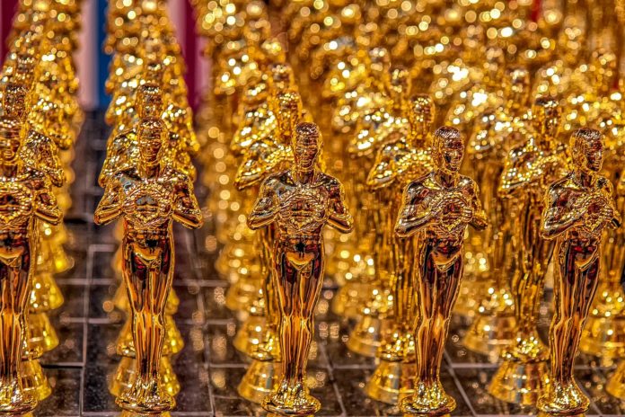 Will Smith perderà l'Oscar come miglior attore protagonista, decisione dell'Academy dopo lo schiaffo a Chris Rock