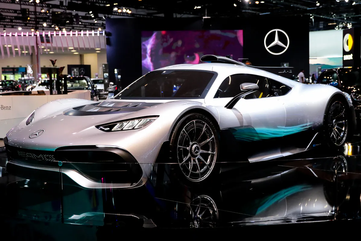 Mercedes presenta una hypercar da oltre 1000 cavalli