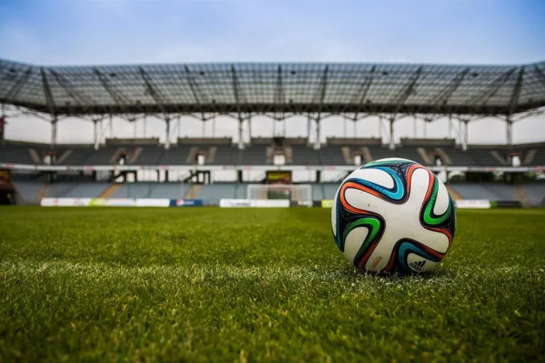 Serie A: chi è Maria Sole Ferrieri Caputi, il primo arbitro donna ad arbitrare una partita del campionato italiano