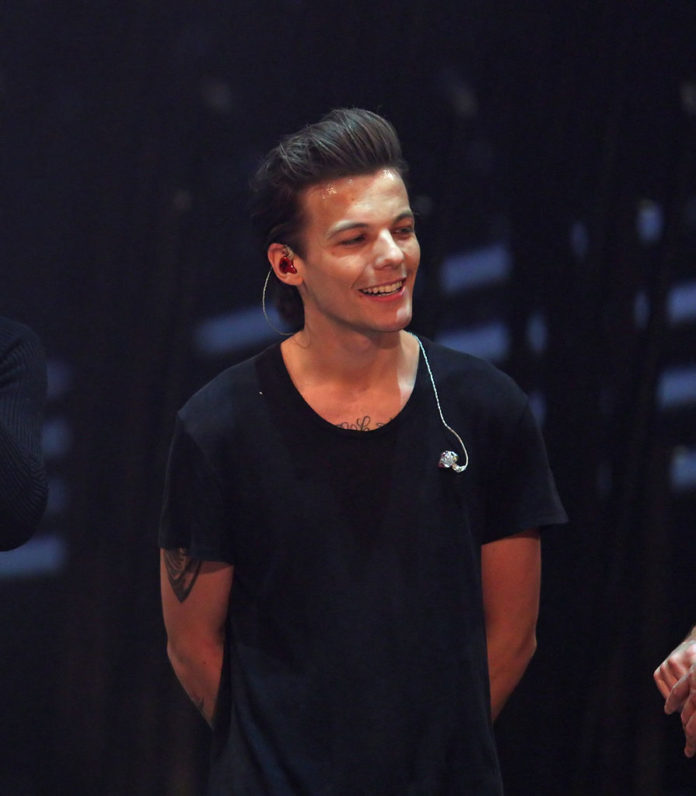 Louis Tomlinson rilascia il suo secondo album da solista: Faith in the Future. L'ex membro dei One Direction sarà in Italia per due date del tour mondiale.