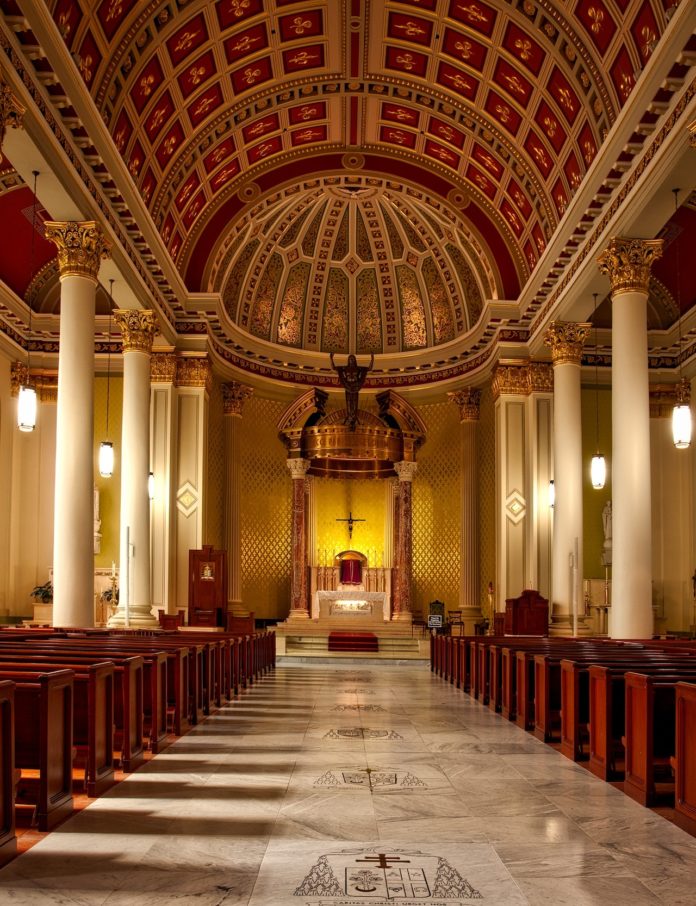 Domenica 27 novembre 2022 è la prima domenica di Avvento. Inizia il periodo liturgico di preparazione al Natale: storia, significato e riti.