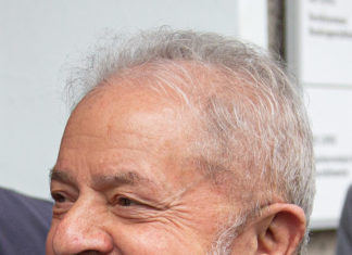 Lula è il nuovo presidente del Brasile e inizia il mandato cambiando subito rotta rispetto al suo predecessore Bolsonaro. Ecco i primi decreti.