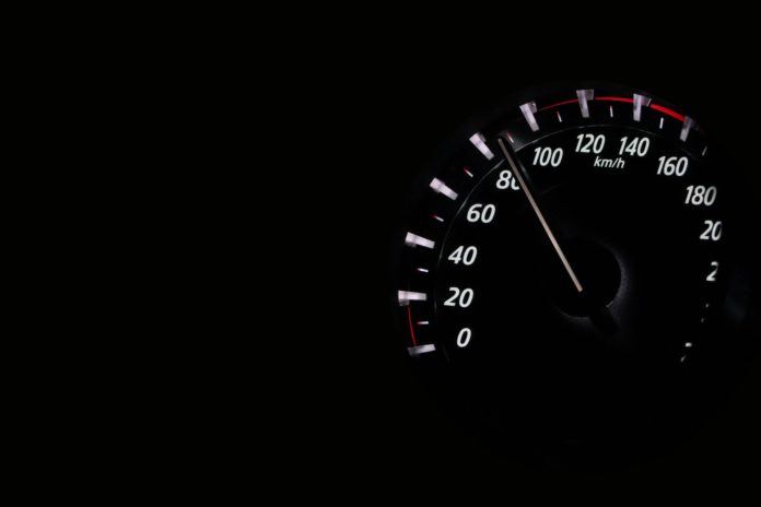 Alle porte di Roma, nel comune di Fonte Nuova, un terribile incidente d'auto ha spezzato cinque giovani vite.
