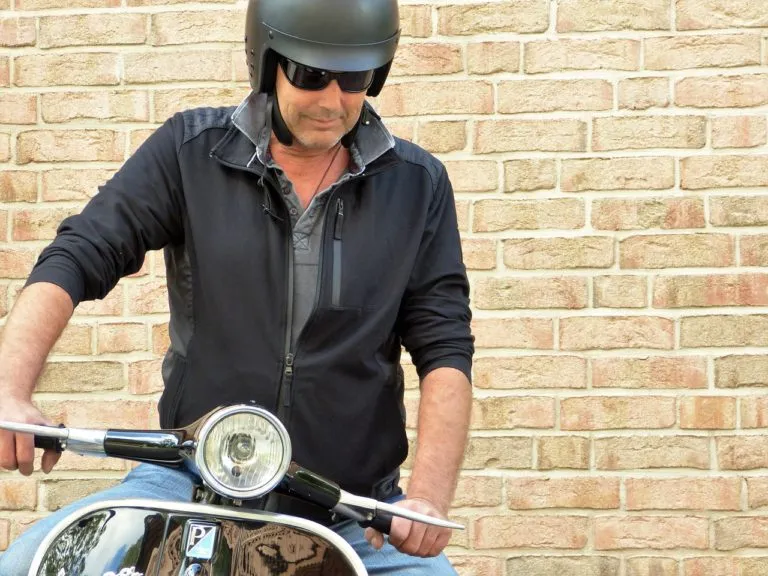 I migliori consigli utili a scegliere il casco da moto perfetto per le proprie esigenze