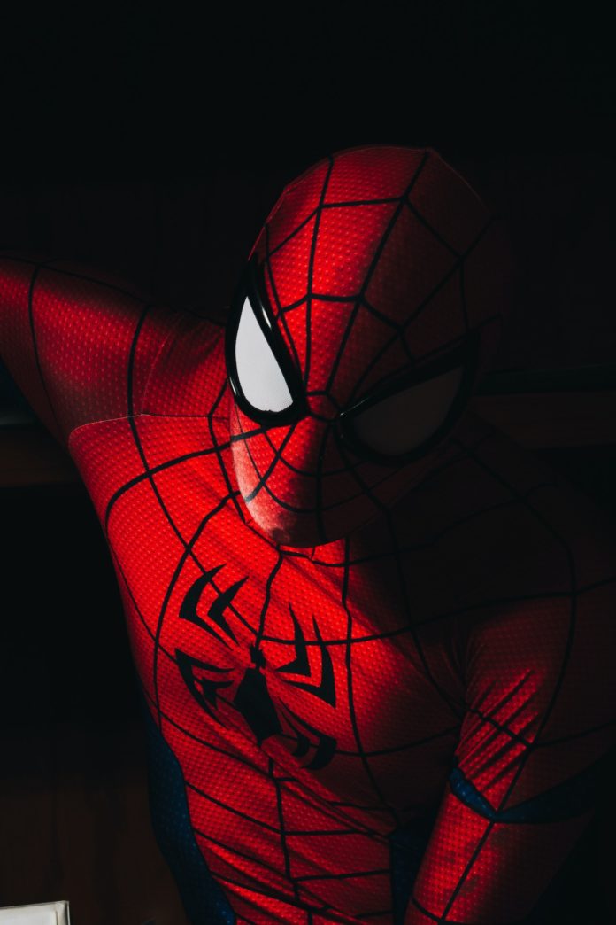 Kevin Feige conferma il ritorno di Tom Holland nel quarto film di Spider-Man, la sceneggiatura è già in fase di stesura.