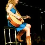 Taylor Swift, “If This Was a Movie”: testo, traduzione e significato della canzone