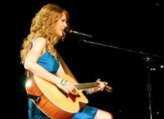 Taylor Swift rilascia "If This Was a Movie (Taylor's Version)" per celebrare l'inizio del "The Eras Tour": testo, traduzione e significato della canzone.