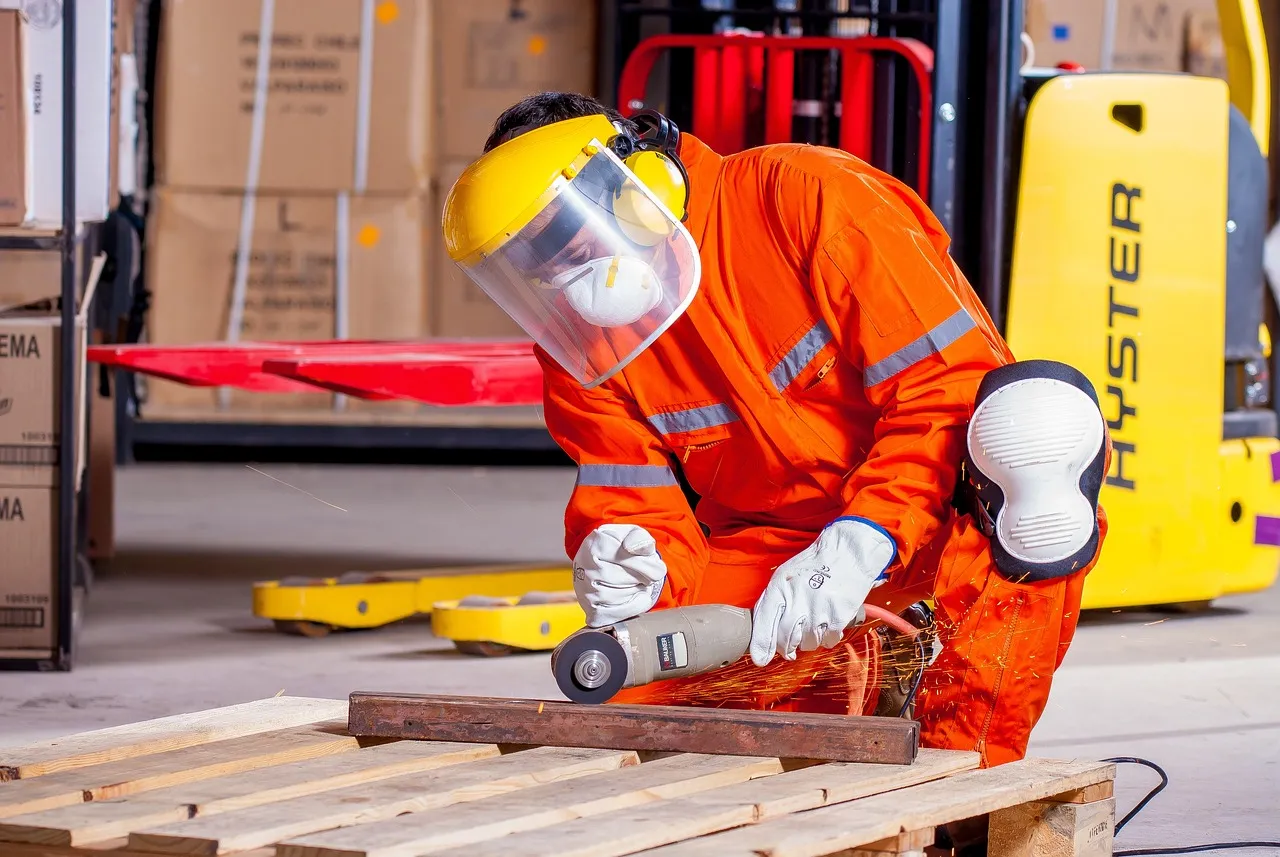 Abbigliamento da lavoro: ecco perché un’azienda deve fornirlo assolutamente